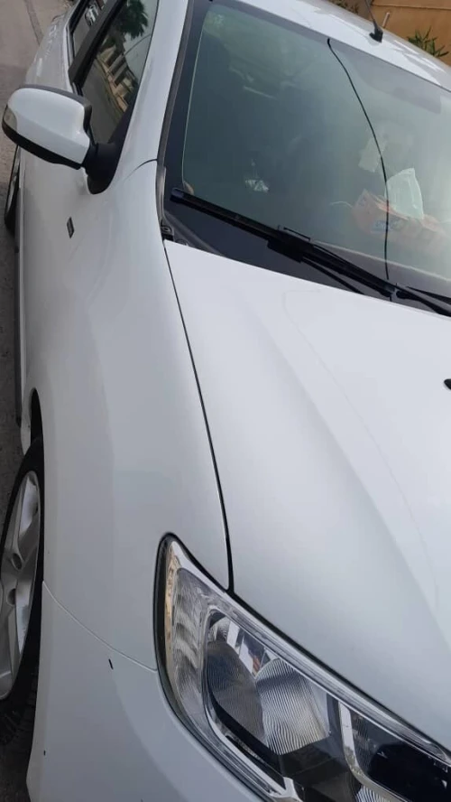 Renault Symbol 2019 white edition