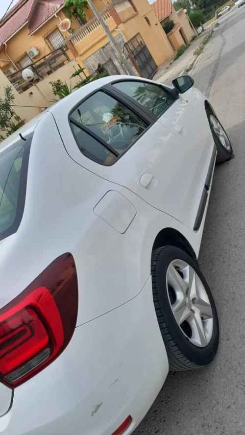 Renault Symbol 2019 white edition