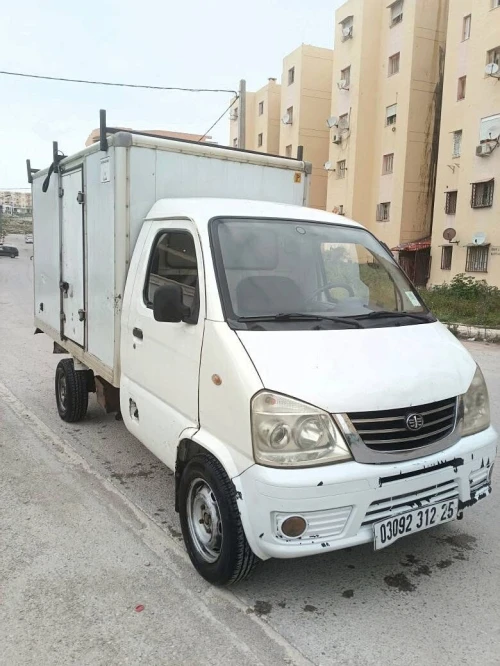 Faw CA 1024 2012 Conteneur