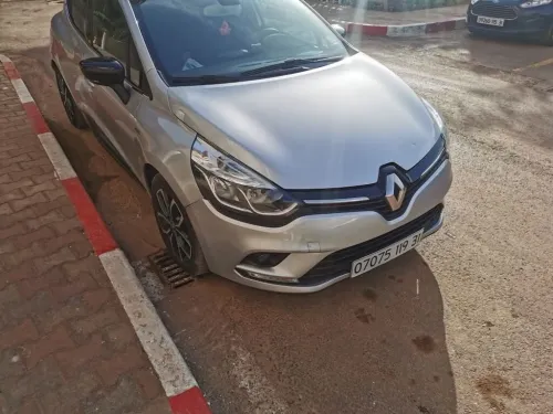 Renault Clio 4 2019 Limited 2