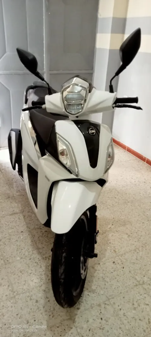 Sym St 200 2025
