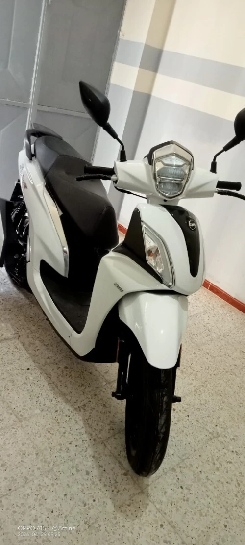 Sym St200 2025