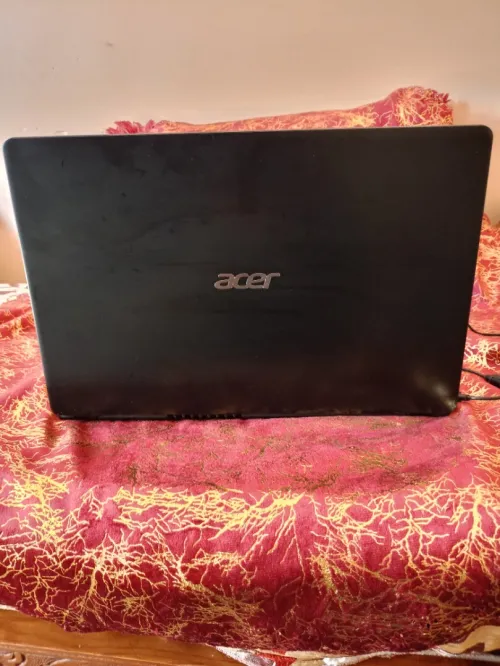 PC portable ACER Extensa 15 (EX215-52-517E)