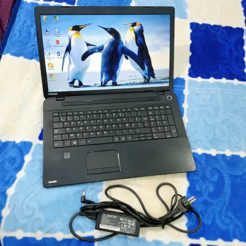 Laptop Toshiba bon état,  AMD,  320 Go HDD,  04 Go de RAM,  Bonne batterie,