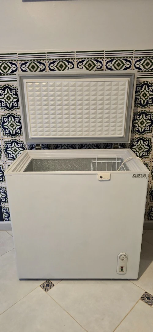 Congélateur coffre 220L 80 cm