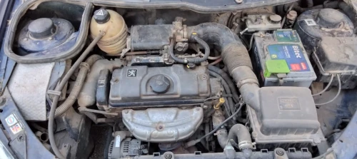 Peugeot 206 2000 Base