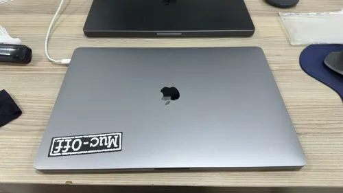 2019 Macbook Pro 16 pouces i9 32GB 1TB Touchbar
