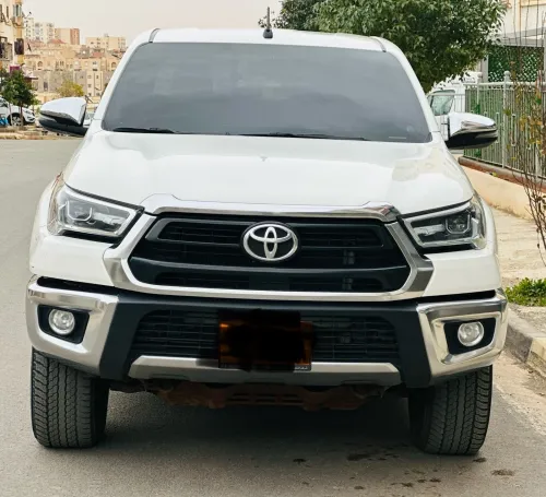 Toyota Hilux 2024 Revo safi