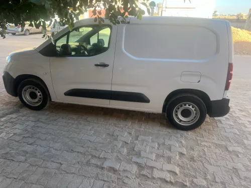 Fiat Doblo 2023 Latot