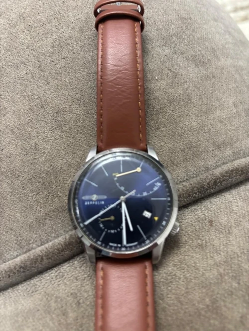 Zeppelin montre 
