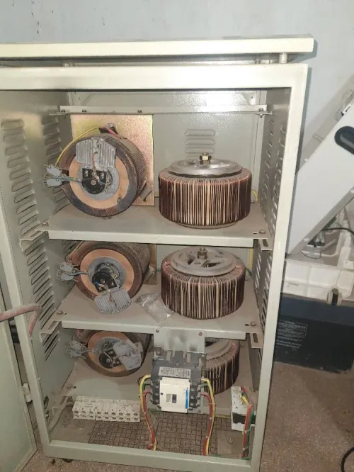 Régulateur de tension 380v *30kw marque sassin SVC