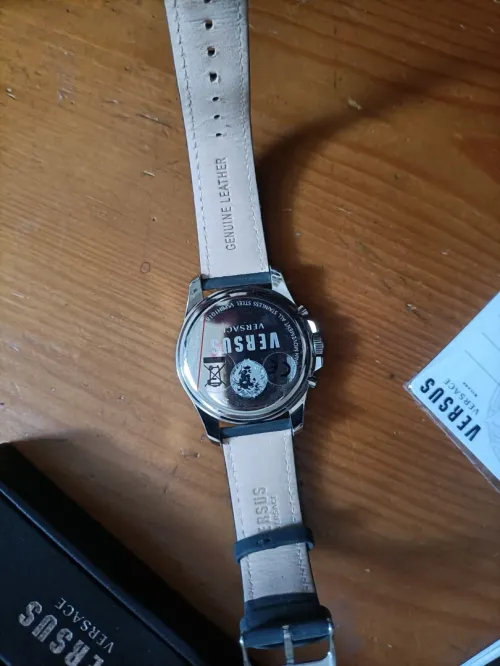 montre VERSUS VERSACE