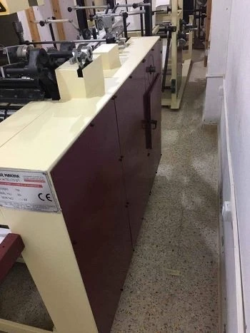 Machine de fabrication des sachets en papier