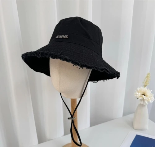 Bob jacquemus tendance