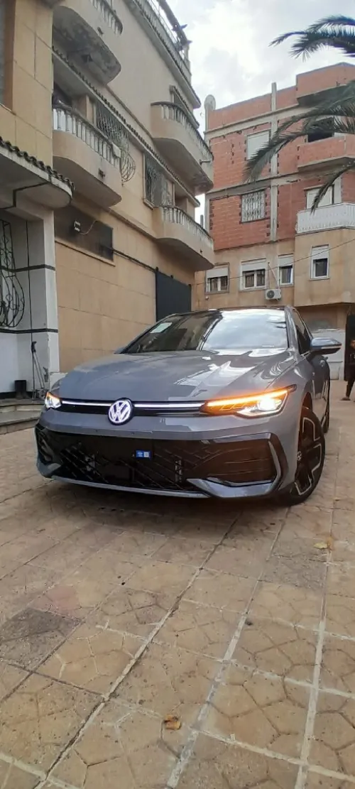 Volkswagen Golf 8 2025 R-Line
