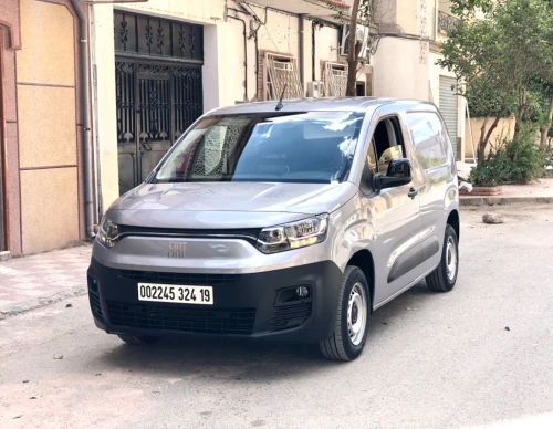 Fiat Doblo 2024 Italien
