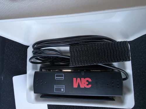 Lecteur de bande MRZ CR100 3M et Desko   pour APC