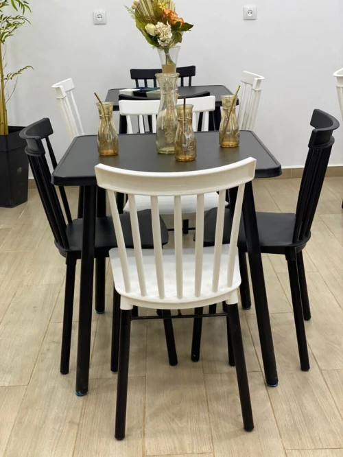 Table et chaises 