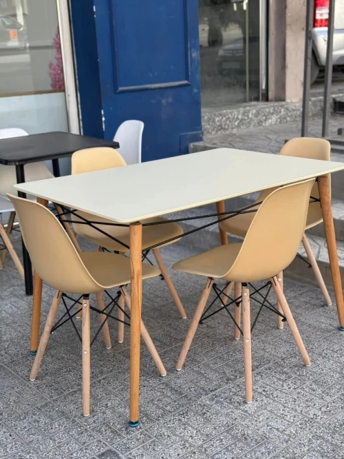 Table et chaises 