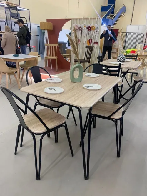 Table et chaises كراسي و طاولات 