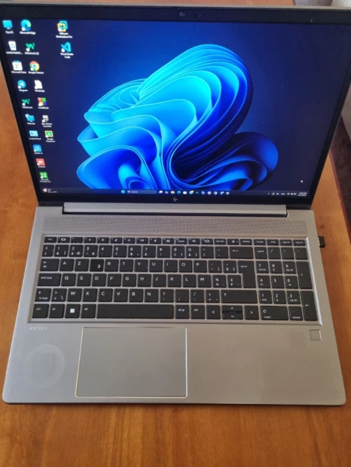 HP ZBOOK POWER G8 - i7-11850H - RTX A2000 4GB - 32 GB RAM/ 1000 GB NVME - 15.6" - batterie 2 ==> 3