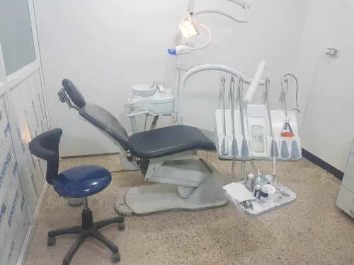 Fauteuil dentaire et autoclave 