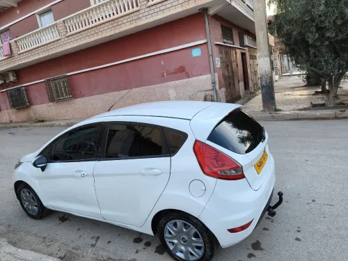 Ford Fiesta 2013 Trend Look