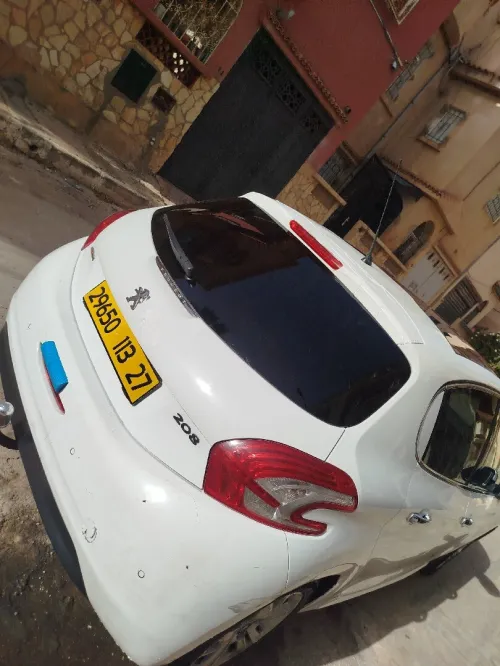 Peugeot 208 2013 Allure