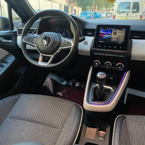 Renault Clio 5  2023 