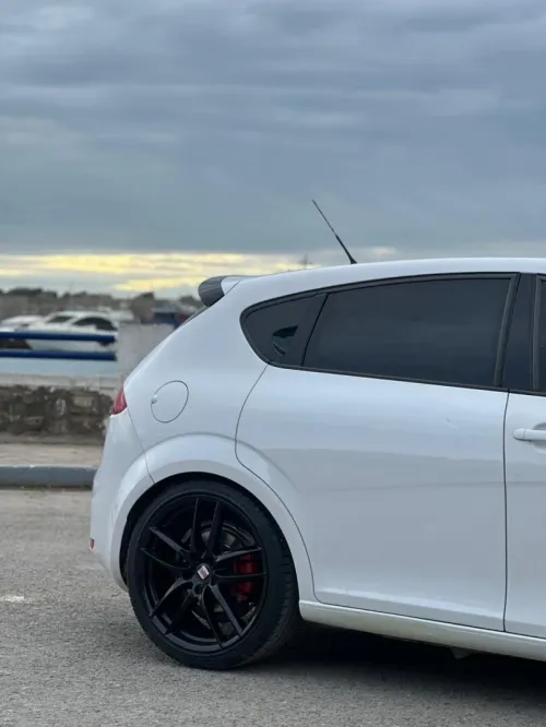 Seat Leon 2011 Cupra R