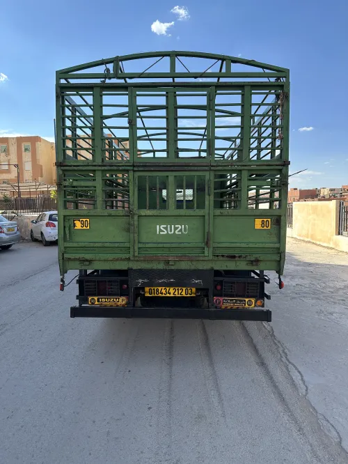 Isuzu Np 