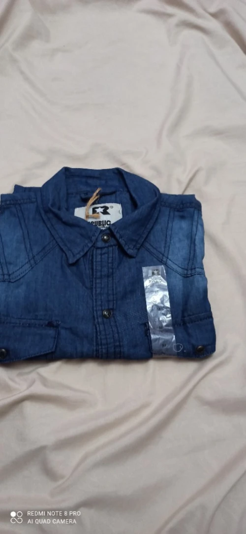 vêtements de toutes les marques 