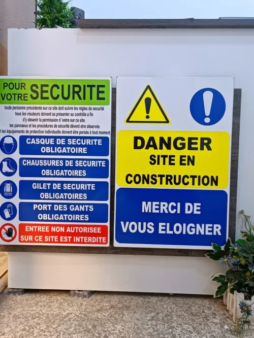 Fabrication Panneaux Signalisation Routière et Chantier 
