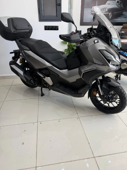 Honda Adv 350 2025