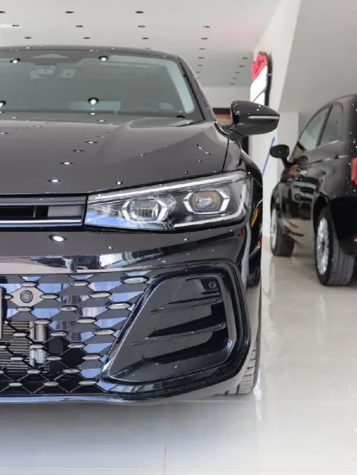 Volkswagen Passat 2025 Pro