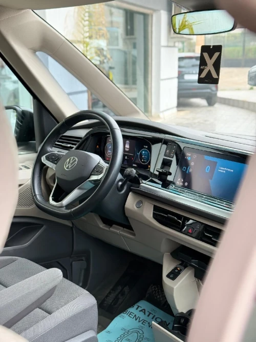 Volkswagen Multivan 2023 Full option