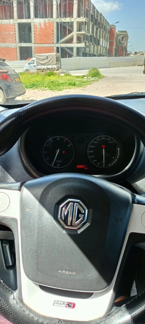 MG 3 2015 