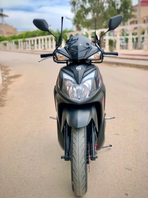Sym Sr Sym Sr noir 2024