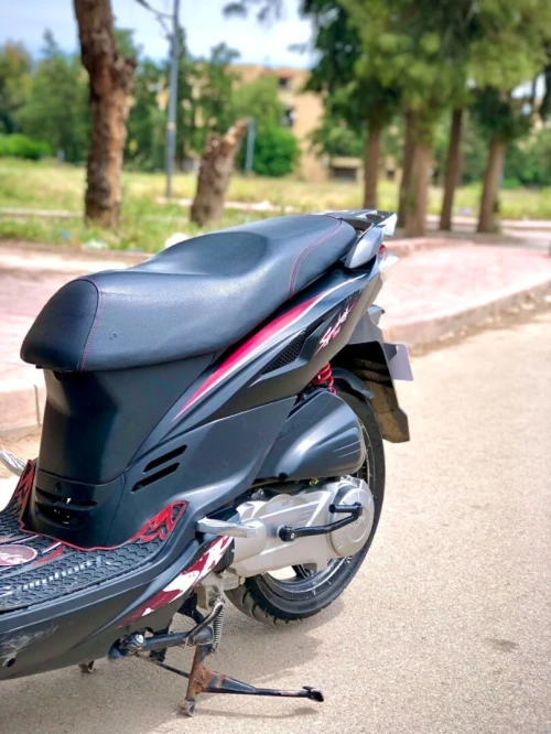 Sym Sr Sym Sr noir 2024