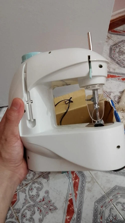 Personal Sewing Machine Bundle