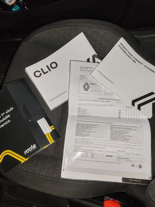 Renault Clio 5  2023 Equilibre