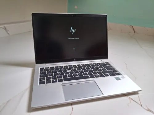HP EliteBook 840 G7 - i5 10ème génération / 16 Go RAM / 512 Go SSD (État correct)