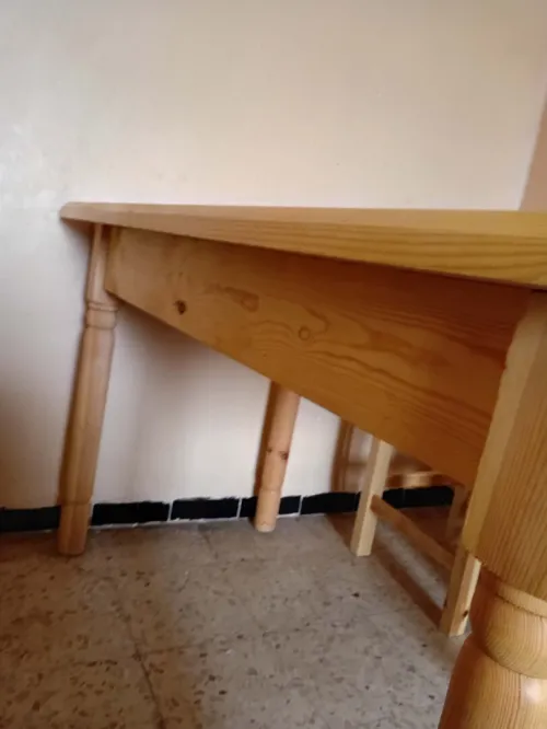 Table à manger طاولة مطبخ