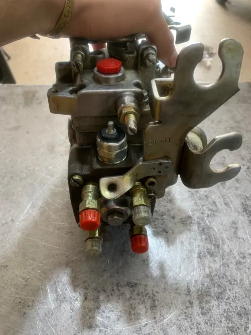 Pompe injection Nissan hardbody
