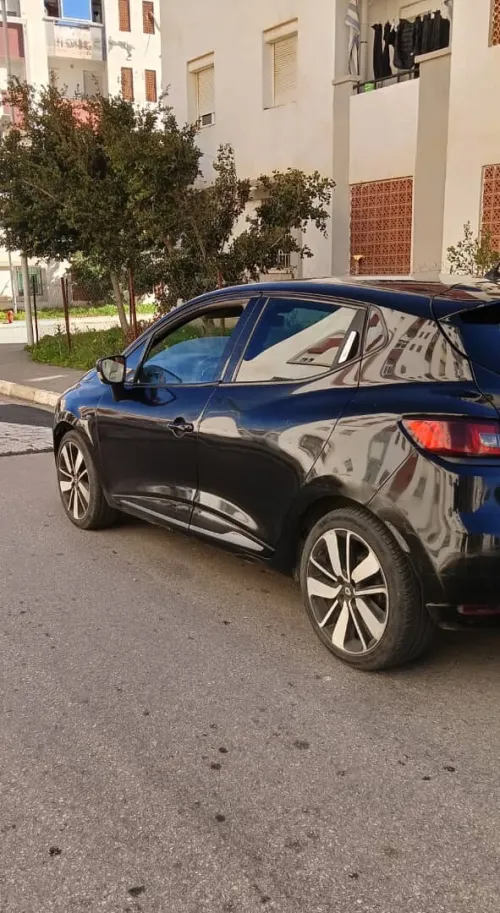 Renault Clio 4 2015 Seventeen
