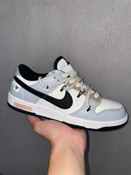 Nike Dunk Low Mocha Panda