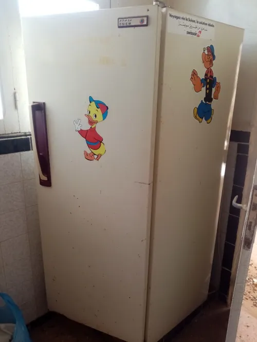 Réfrigérateur, TV, congélateur