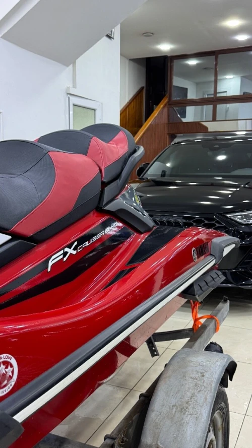 Jet ski