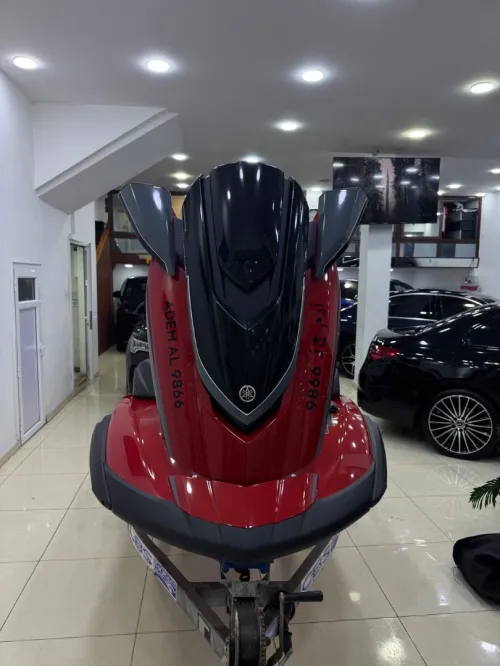 Jet ski