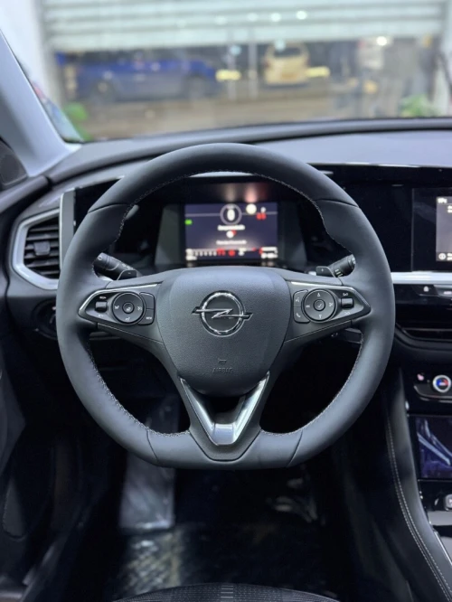 Opel GrandLand 2025 Fole